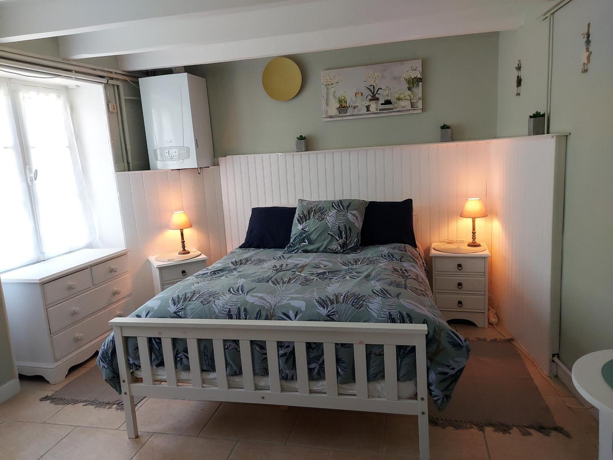 Charming Two Bedroom Gite With Beautiful Gardens Confolens Eksteriør bilde